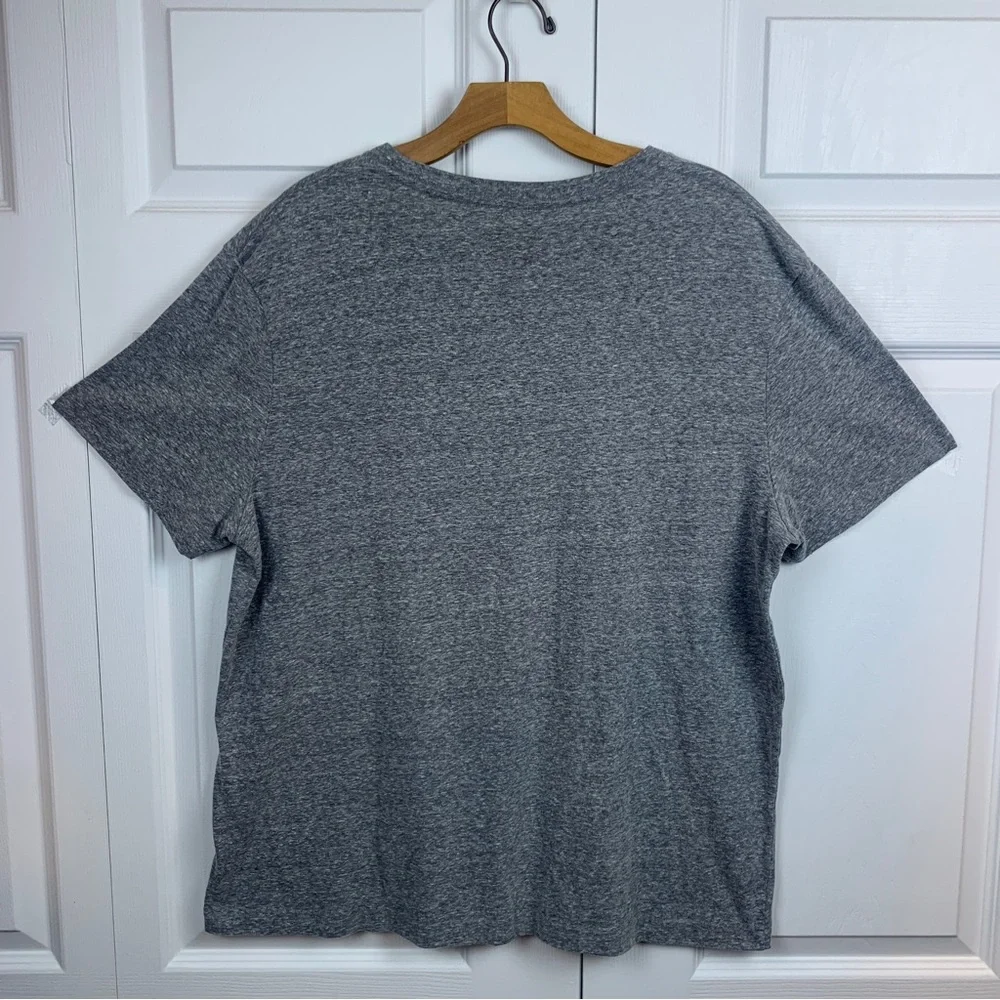 Official Disney Mickey Tee Shirt - Picture 4 of 5